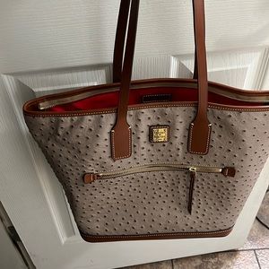Dooney & Bourke shoulder bag